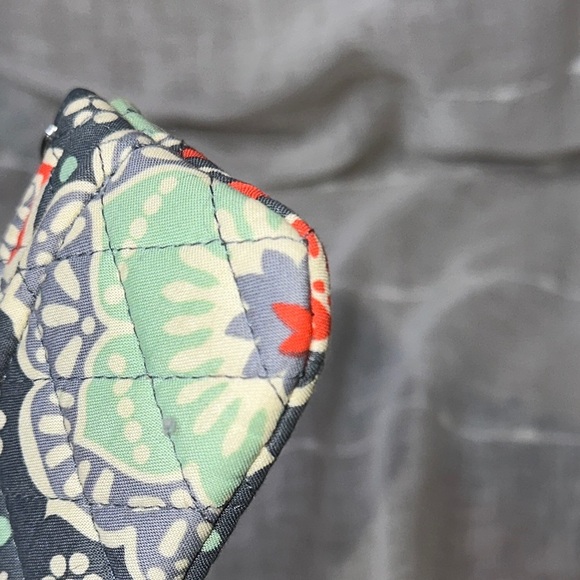 Vera Bradley Nomadic Floral Pattern Small Designer Quilted Coin/Card Holder NWOT - Picture 9 of 14